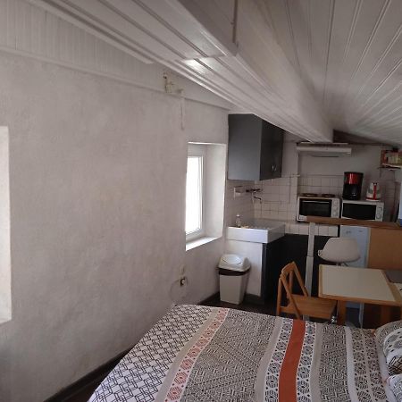 Le Nid D'Oiseau De St Victor / St Victor'S Bird'S Nest Apartment Marseille Bagian luar foto
