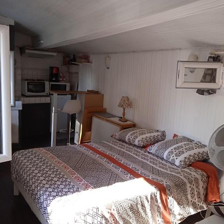 Le Nid D'Oiseau De St Victor / St Victor'S Bird'S Nest Apartment Marseille Bagian luar foto